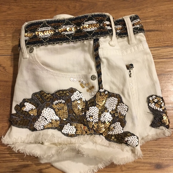 Express beaded & sequin white denim shorts - Picture 2 of 5